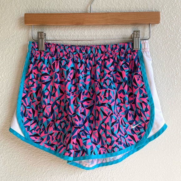 Nike Girls Pink Blue Pattern Athletic Running Shorts Girls Youth Size Large - Picture 1 of 8